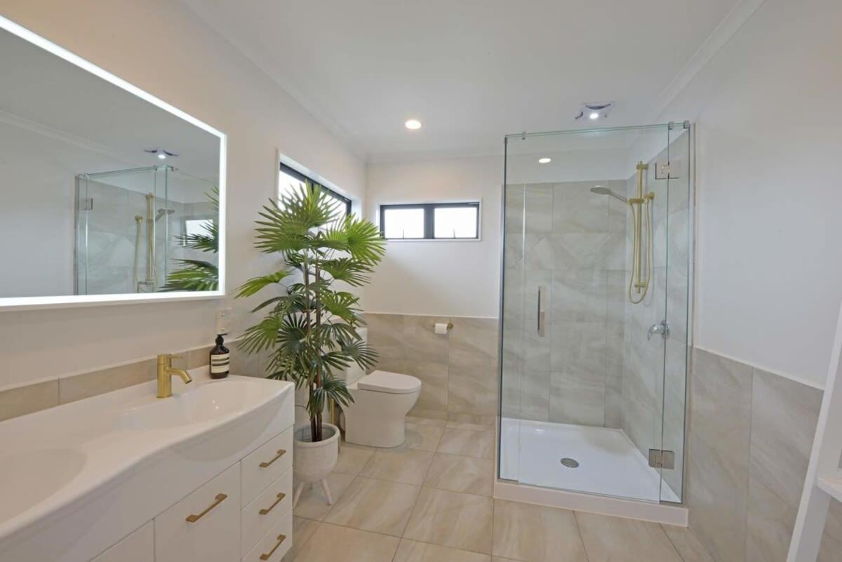 Escape To High End Comforts On Riverton Villa Mount Maunganui Ngoại thất bức ảnh